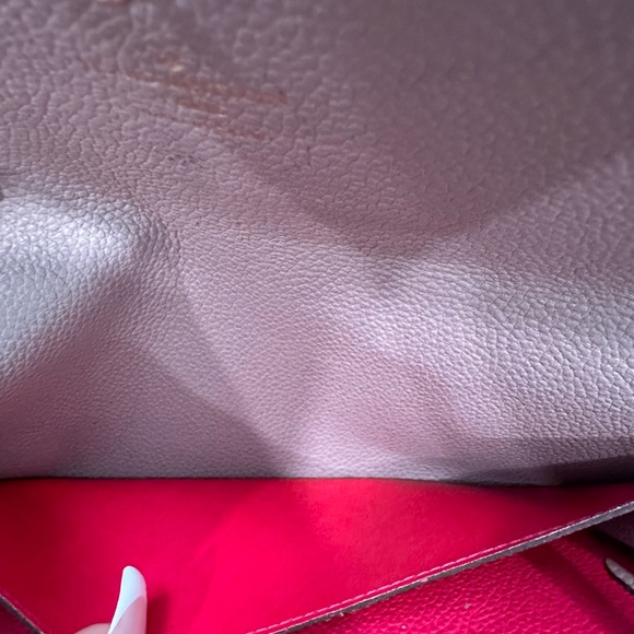 LOUIS VUITTON WALLET - Picture 5 of 11